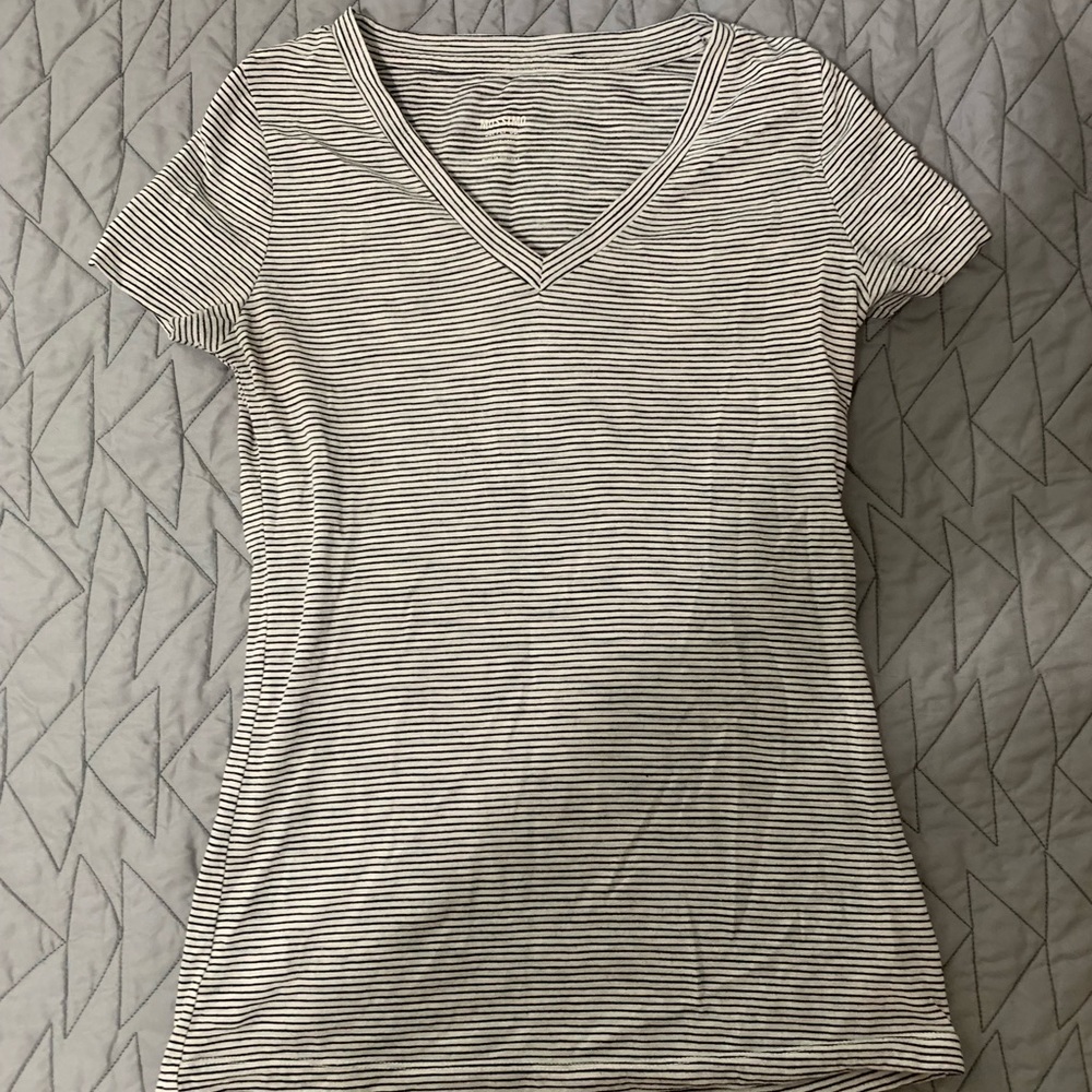Mission black and white T-shirt